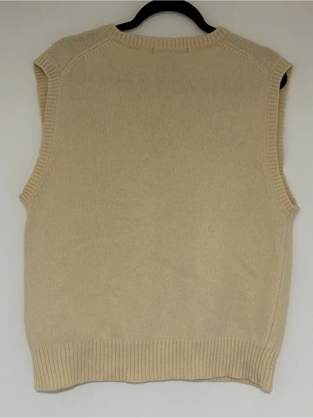 Club Monaco Men’s 100% Lambs Wool Cream Sweater Vest Size XL